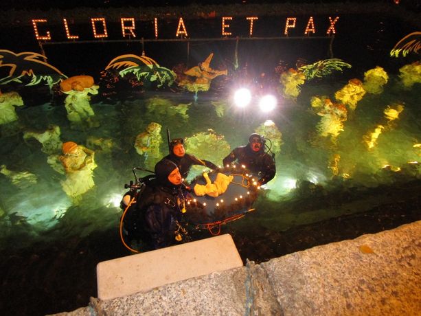 L'atmosfera e lo spettacolo del presepe sommerso incanteranno anche quest'anno il Natale di Laveno L'atmosfera e lo spettacolo del presepe sommerso incanteranno anche quest'anno il Natale di Laveno