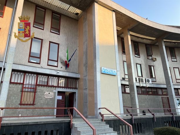 Rapina aggravata, danneggiamento, lesioni, porto abusivo di arma: arrestato a Gallarate un pregiudicato italiano di 23 anni