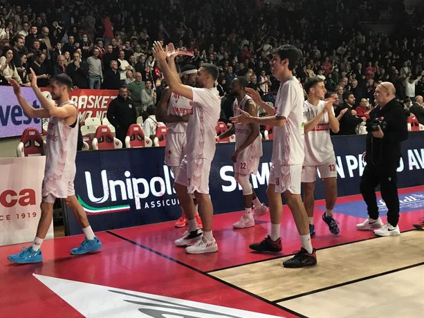 Musica di musica: per ora è inutile tentare di abbasare il volume Musica di musica: per ora è inutile tentare di abbasare il volume