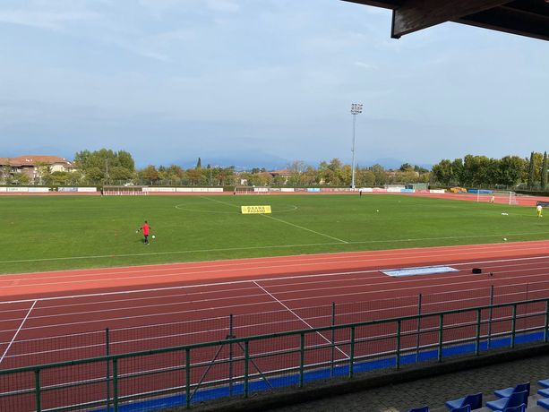 IN DIRETTA. Desenzano-Varese 0-0. Manca De Paola in panchina, Disabato titolare IN DIRETTA. Desenzano-Varese 0-0. Manca De Paola in panchina, Disabato titolare