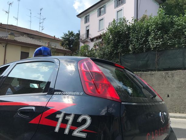 Lei trovata morta in casa, lui in agonia. A Castronno dramma e tante domande