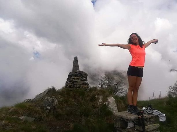 «Erika, ti ricordo così: aprivi le braccia al cielo sorridente come sempre»