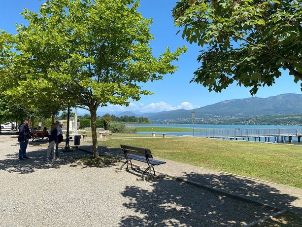 Ladri in azione a Bodio Lomnago, ondata di furti alle auto parcheggiate in zona Lido Ladri in azione a Bodio Lomnago, ondata di furti alle auto parcheggiate in zona Lido