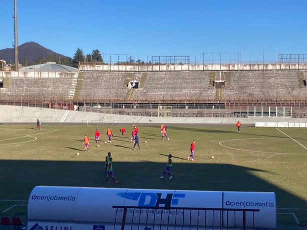 IN DIRETTA Varese-Gozzano. Ultima dell'anno al Franco Ossola contro l'ex Piraccini. Tre cambi per mister Cotta