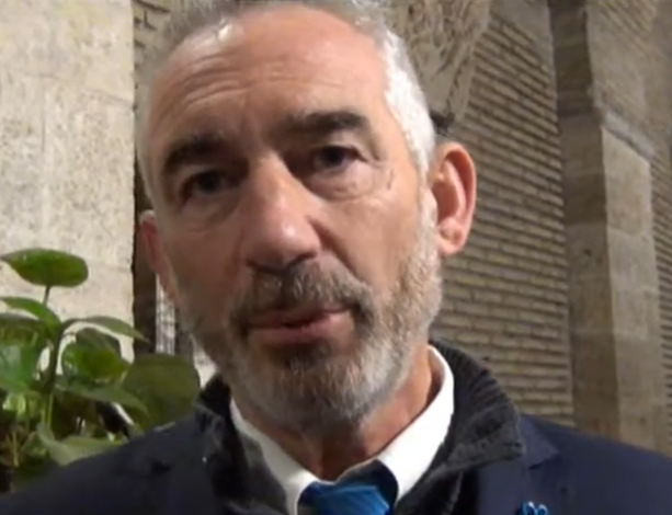 Parlando di Jackson, l’economista dello sviluppo sostenibile, “Pensieri in Piazza” riprende gli incontri a Pinerolo