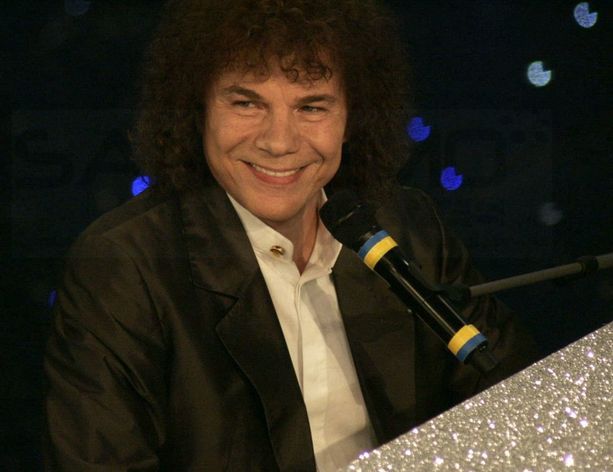 Cinque date al teatro Arcimboldi di Milano per Riccardo Cocciante Cinque date al teatro Arcimboldi di Milano per Riccardo Cocciante