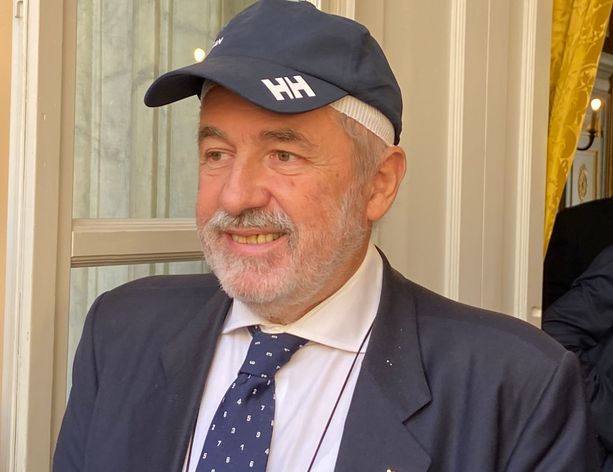 Premio Paganini, è polemica sui contratti di consulenza a ex membri dello staff della ministra Dadone Premio Paganini, è polemica sui contratti di consulenza a ex membri dello staff della ministra Dadone