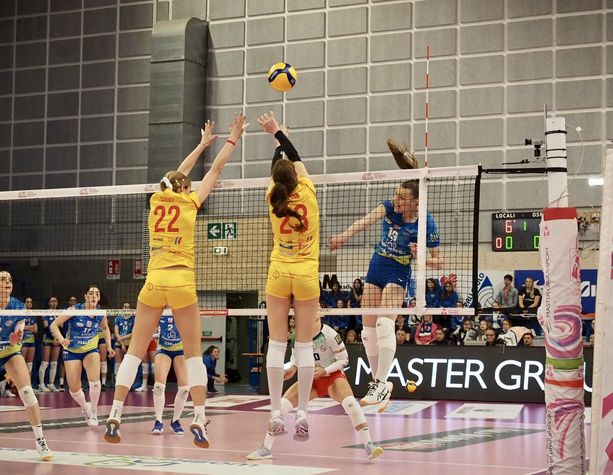 Volley A1/F: La Wash4green Pinerolo sfodera una prestazione super e sogna ancora