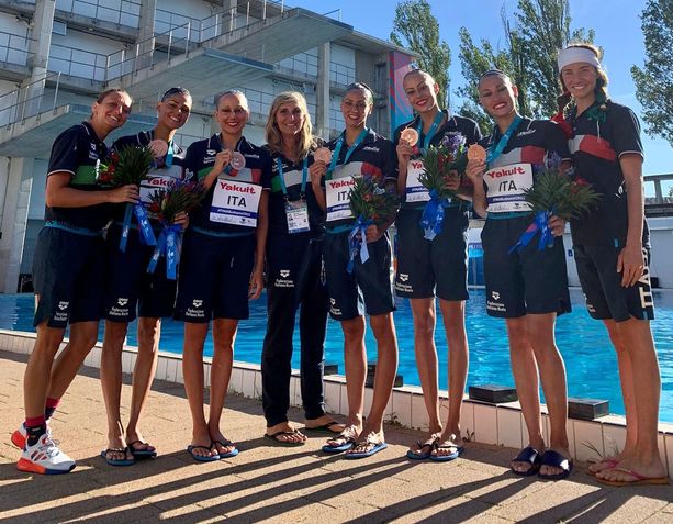 Sincro. Settebello savonese agli Europei di Roma, 12 medaglie e la Coppa Europa per le nostreportacolori