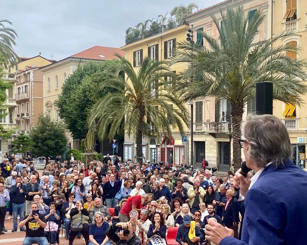 Riccardo Tomatis chiude la campagna elettorale: “Costruiamo insieme un’Albenga ancora più forte, unita e viva” Riccardo Tomatis chiude la campagna elettorale: “Costruiamo insieme un’Albenga ancora più forte, unita e viva”