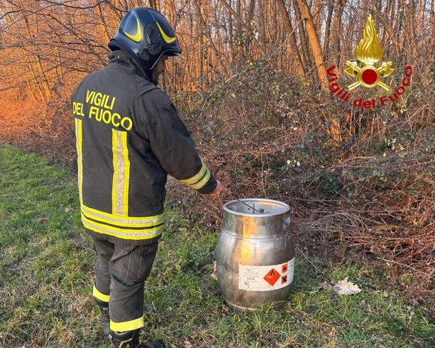 Fortissimo odore di gas a Fagnano Olona avvertito fino alle porte di Varese: manomesso un fustino di sostanza odorizzante Fortissimo odore di gas a Fagnano Olona avvertito fino alle porte di Varese: manomesso un fustino di sostanza odorizzante