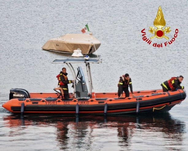 VIDEO. Proseguono senza sosta a Caldè le ricerche del 21enne scomparso nel lago