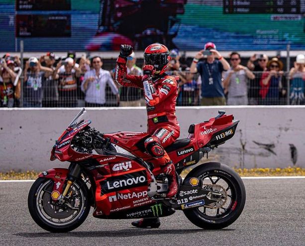 Pecco Bagnaia show ad Assen, vittoria per la fuga (Mondiale) Pecco Bagnaia show ad Assen, vittoria per la fuga (Mondiale)