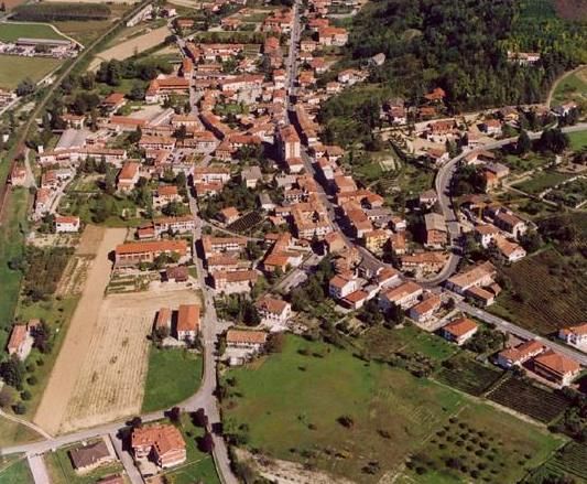 Isola: la discoteca Jolie (ex Mediterraneo) costretta a rinviare l'inaugurazione. Il sindaco: "Mancava la certificazione per la prevenzione incendi"