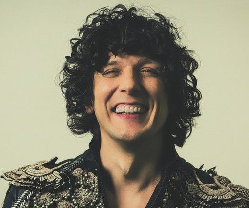 ‘Palco aperto’ agli artisti emergenti nel nuovo tour di Ermal Meta ‘Palco aperto’ agli artisti emergenti nel nuovo tour di Ermal Meta