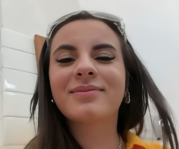 Aurora ritrovata: quattro giorni di angoscia si concludono con un abbraccio. La giovane ancora in ospedale per accertamenti, ma sta bene. Aurora ritrovata: quattro giorni di angoscia si concludono con un abbraccio. La giovane ancora in ospedale per accertamenti, ma sta bene.