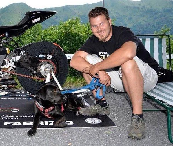 Cuneo sconvolta per la morte di Fabrizio Lannutti, già campione di motociclismo Cuneo sconvolta per la morte di Fabrizio Lannutti, già campione di motociclismo