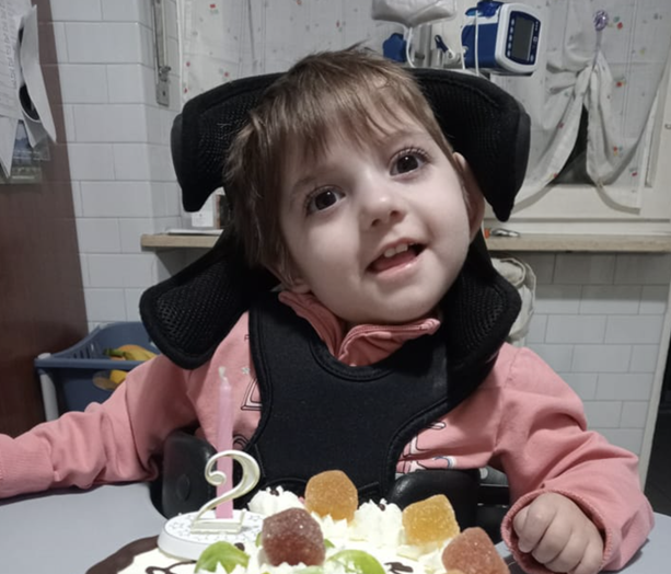Lutto nel Monregalese per la piccola Chloe, affetta da una rara malattia