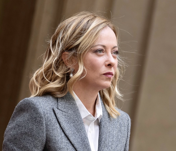 Arresto di Toti: Fratelli d’Italia osserva la Liguria tra difesa, distacco e un’ombra chiamata ‘dimissioni’ sullo sfondo Arresto di Toti: Fratelli d’Italia osserva la Liguria tra difesa, distacco e un’ombra chiamata ‘dimissioni’ sullo sfondo