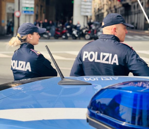 Carne, salumi e cibo rubati al supermercato in cambio della droga: 35enne denunciato a Savona