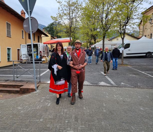 La Frutasera Sabrina Dovis riprende le chiavi di Cumiana con un nuovo ‘compagno’ La Frutasera Sabrina Dovis riprende le chiavi di Cumiana con un nuovo ‘compagno’