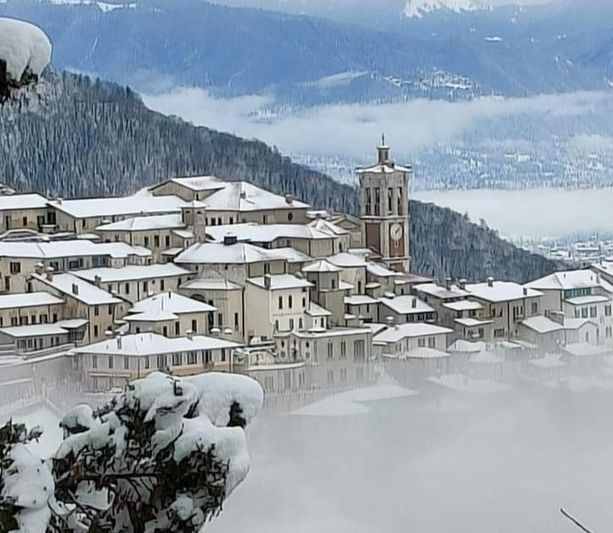 L'inverno ci riprova, il Centro Geofisico Prealpino: «Neve a quote collinari tra martedì e mercoledì» L'inverno ci riprova, il Centro Geofisico Prealpino: «Neve a quote collinari tra martedì e mercoledì»
