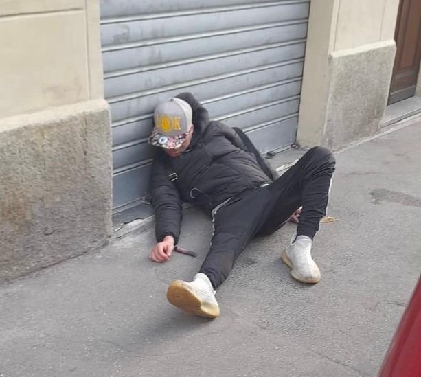 Urla, risse e ritorsioni a San Paolo: &quot;Minimarket e bivacchi ci hanno rovinato la vita&quot;