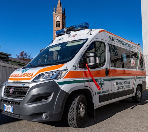 Corso Casale, malore improvviso al supermercato: 41enne salvato dal pronto intervento dei presenti Corso Casale, malore improvviso al supermercato: 41enne salvato dal pronto intervento dei presenti