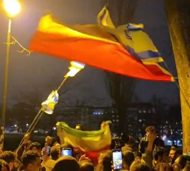 Morto lo ayatollah Khamenei: festeggiamenti e cori anche a Torino