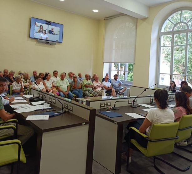 Cairo, il Coordinamento &quot;No Inceneritore&quot; presidia il Consiglio comunale: “La mobilitazione continua, il 4 agosto nuovo incontro a Carcare&quot;