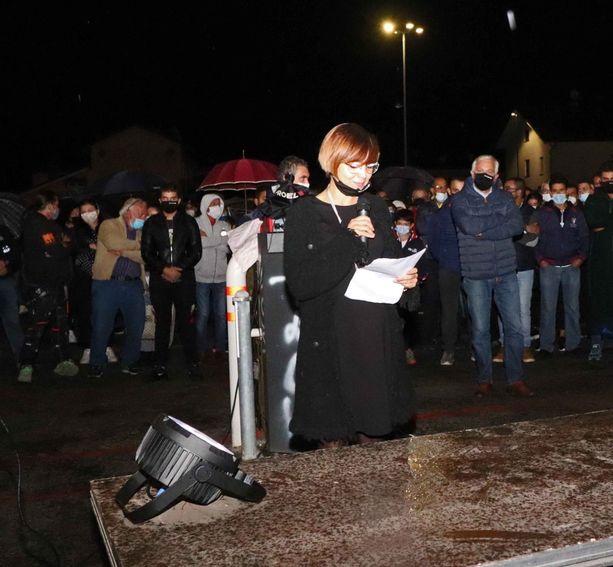 Una folla di persone per l'ultimo saluto al giovane Said (FOTO) Una folla di persone per l'ultimo saluto al giovane Said (FOTO)