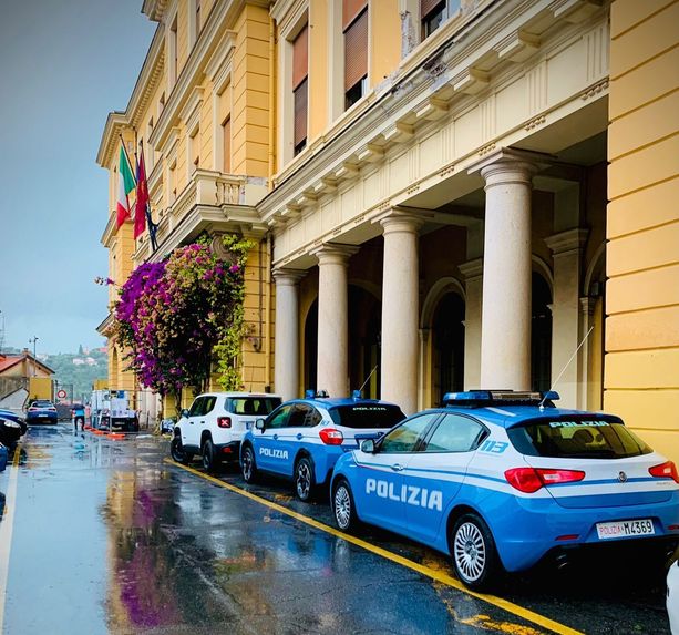 Imperia, tentata rapina in abitazione con pestaggio: tre arresti della polizia di stato