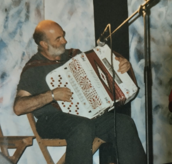 Vernante in lutto per la scomparsa di Gianni Macario, storico titolare dell'albergo ristorante "Il Nazionale"