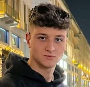 Domani tutta Centallo saluterà Federico: il funerale del 21enne sarà al Pala C.R.F. Domani tutta Centallo saluterà Federico: il funerale del 21enne sarà al Pala C.R.F.