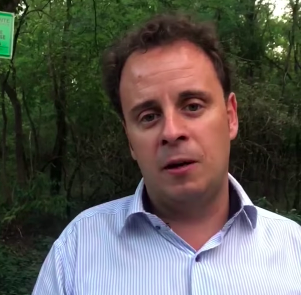 Prostituzione maschile a Pratoregio, la denuncia di Matteo Doria: "Si faccia qualcosa" Prostituzione maschile a Pratoregio, la denuncia di Matteo Doria: "Si faccia qualcosa"