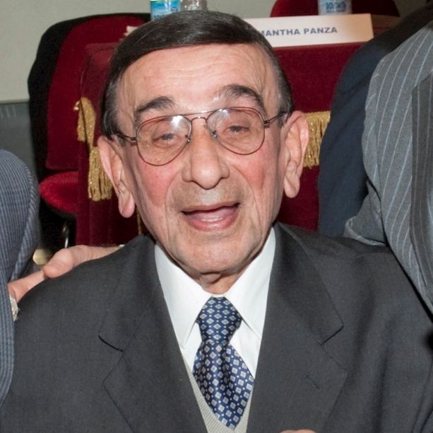 Asti saluta il commendator Giovanni Giraudi, fondatore con Borelli dell'Associazione Artigiani