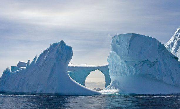 Antartide andata e ritorno: la nave rompighiaccio ‘Laura Bassi’ riporta in Italia campioni scientifici