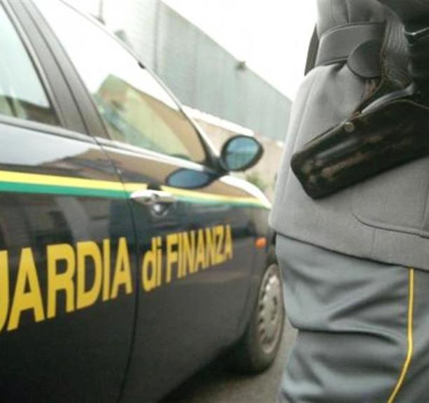 La Guardia di finanza di Roma sequestra beni per sei milioni di euro di falsi crediti Iva