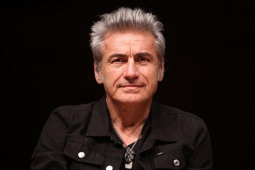 È imminente l’uscita di ‘Dedicato a noi’, quattordicesimo album in studio di Ligabue