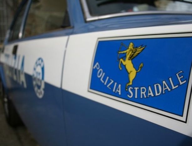 La polizia stradale traccia il bilancio del 2024, quasi due milioni di controlli
