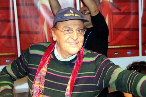Arriva su Rai 2 Renzo Arbore con ‘Appresso alla musica: premiata bottega di antiquariato musicale’