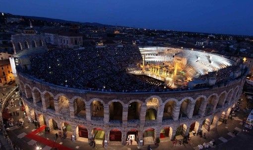 Torna in concerto Riccardo Cocciante all’Arena di Verona per il 50° dell’album ‘Anima’