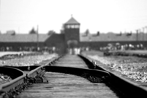 ‘Dove inizia la notte’: a Marghera in scena lo spettacolo teatrale in memoria della Shoah