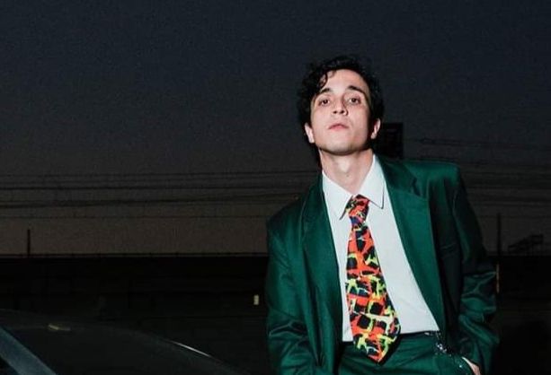 ‘Calmocobra’ è il titolo del nuovo album pubblicato da Tananai