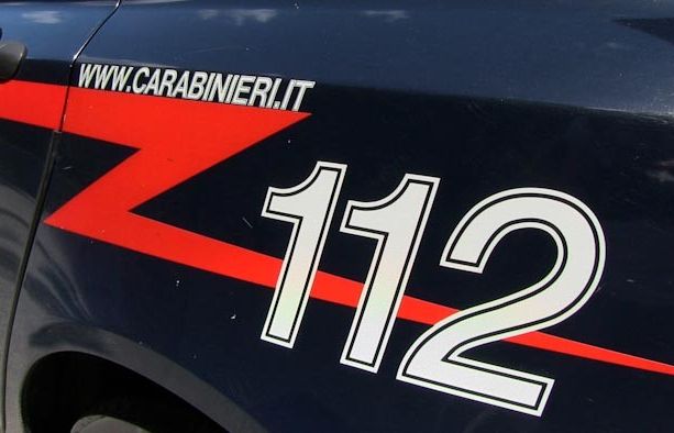 Vendita di euro contraffatti bloccata dai carabinieri con decine di arresti