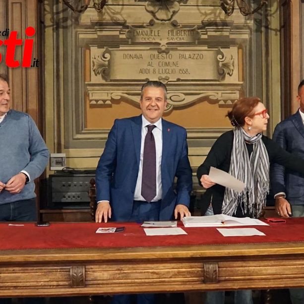 Effettuato in municipio il sorteggio per il Palio degli sbandieratori (foto)