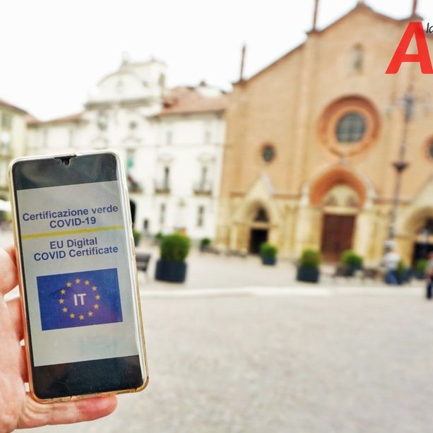 Green pass falsi a 100 euro, su Telegram la truffa della carta verde per chi non si vuole vaccinare