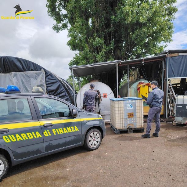 Scoperti dalla Finanza astigiana sette depositi clandestini di gasolio