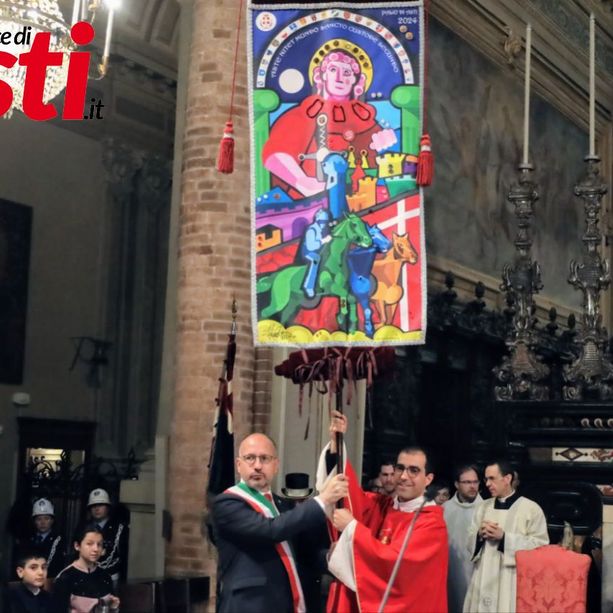 Asti: tradizione e devozione del martedì 'del Santo' [GALLERIA FOTOGRAFICA]
