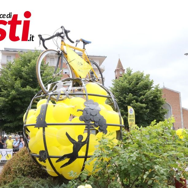 Un’edizione storica del Tour de France è passata anche nell’Astigiano: diversi comuni si sono colorati di giallo per il passaggio della Grande Boucle [GALLERIA FOTOGRAFICA]